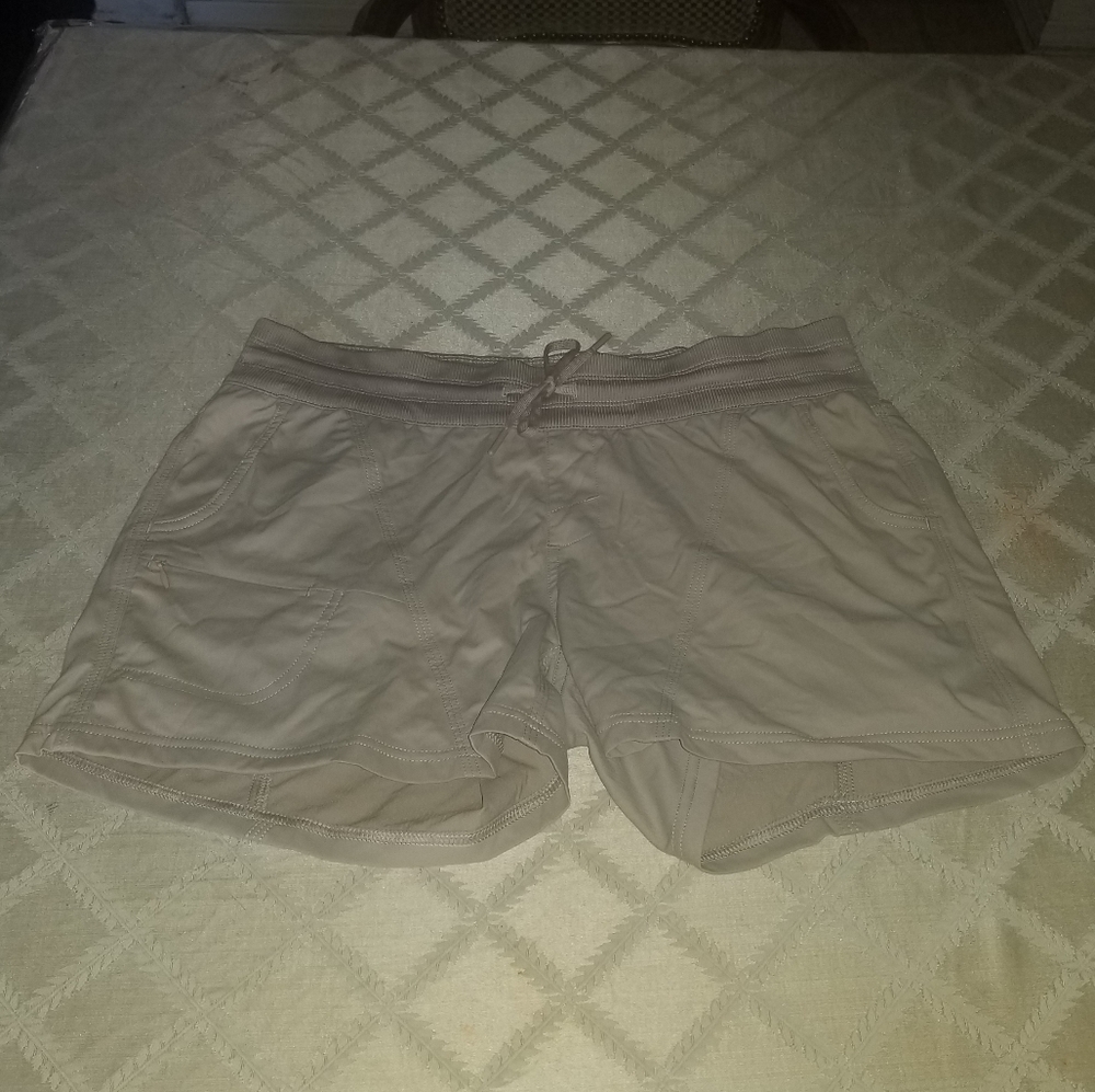 THE NORTH FACE APHRODITE SHORTS